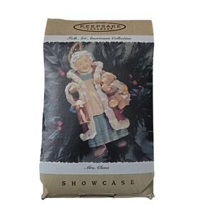 Hallmark Keepsake Ornament Mrs Claus Folk Art Americana Collection 1996